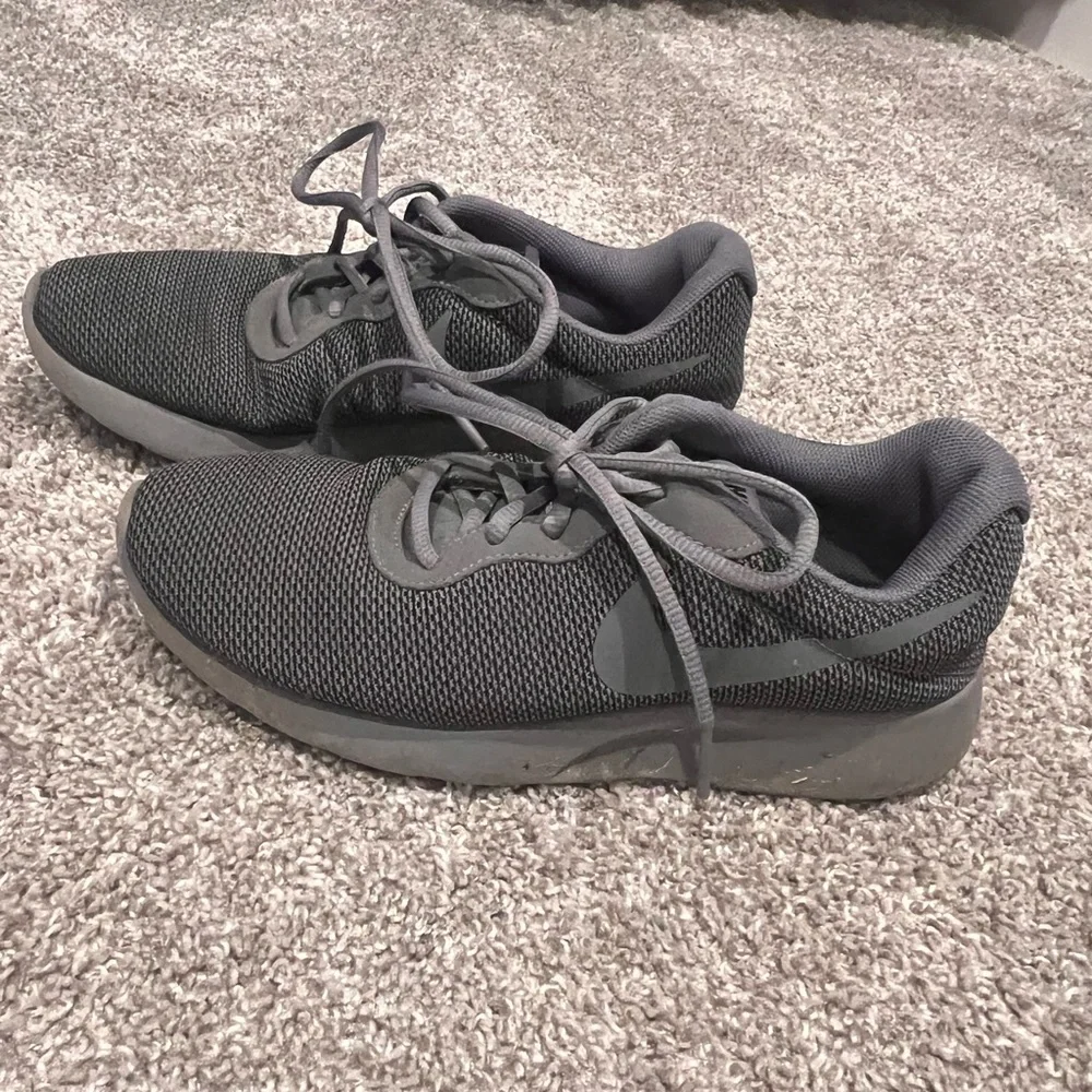 Gray Nike Roshe - Picture 2 of 2